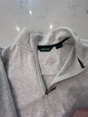 Orvis Men's Light Gray Zip-Neck Pullover